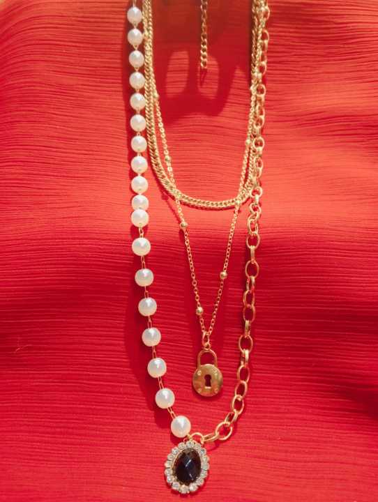Elegant%20Multi%20Layered%20Chains%20Designer%20Chokar%20Necklace%20with%20Pendants%20-%20Image%209
