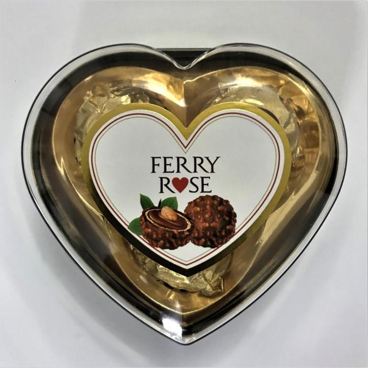 Ferry Rose Crunchy Chocolate Balls T 3 Pieces Plastic Heart Gift Box