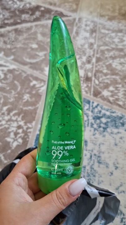 MAT%20Beauty%20Aloe%20Vera%20Gel%20%E2%80%93%2099%25%20Pure,%20Hydrating%20&%20Soothing%20Gel%20for%20Face,%20Skin%20&%20Hair%20-%20Image%203