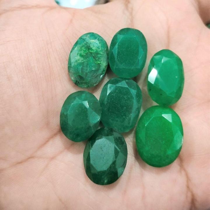 Natural Emerald Stone (Zamrud) Gem Stone 17.0 crt ± 1crt For Ring Men
