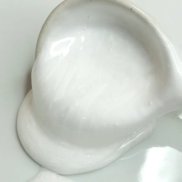 White%20Liquid%20Pearl%20100%20Gram%20-%20White%20Pearl%20Liquid%20For%20Shampoos,%20Foam%20Baths,%20Shower%20Gels%20and%20Hand%20Wash%20-%20Soap%20Making%20-%20Image%202