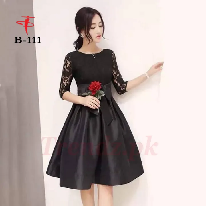 Star%20Garnet%20New%20Design%20Short%20Silk%20Frock%20For%20Girls/Ladies%20B-111-Elegant%20And%20Stylish%20Silk%20Frock%20-%20Image%203