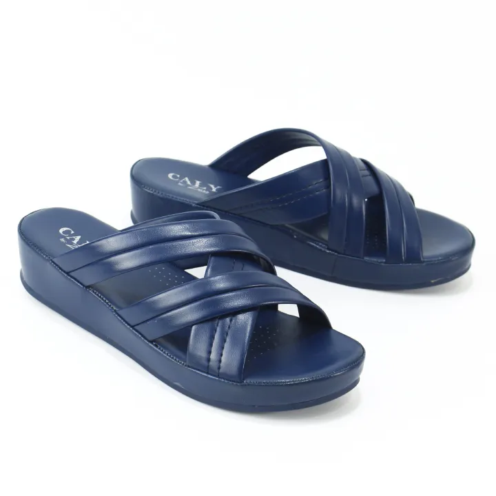 Medicated%20PU%20Wedge%20Slippers%20For%20Women%20%7C%20Female%20Synthetic%20Leather%20Slippers%20For%20Ladies%20-%20Image%204