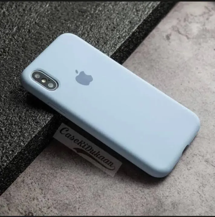 iPhone%20XS%20Max%20Silicone%20Case%20with%20Soft%20Microfiber%20Lining%20and%20Wireless%20Charging%20Support%20-%20Image%204