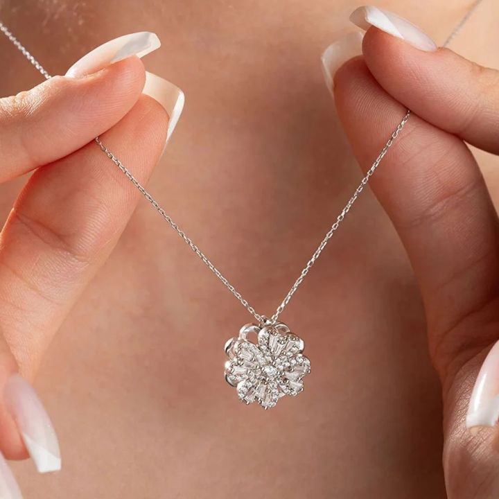Elegant%20Floral%20Pendant%20Necklace%20with%20Cubic%20Zirconia%20Accents%20in%20Silver%20Tone%20-%20Image%202