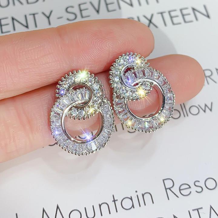 Huitan Dazzling Crystal Zircon Shape 8 Women Stud Earring Fashion Jewelry Wedding Party Office Lady Versatile Earrings