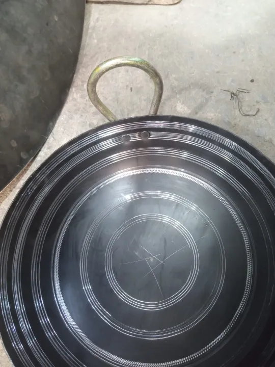 PURE%20HAND%20MADE%20BLACK%20IRON%20KARAHI%20WITH%20GOLEN%20HANDLE%20HEAVY%20WEIGHT%20TOTALLY%20HAND%20MADE%20LIFETIME%20USEING%20BEST%20FOR%20MAKING%20SHANWARI%20KARAHI%20MUTTON%20KARAHI%20%20CHICKEN%20KARAHI%20%20FRYING%20SAMOSA%20FISH%20AND%20MANY%20MORE%20ITEMS%20-%20Image%207