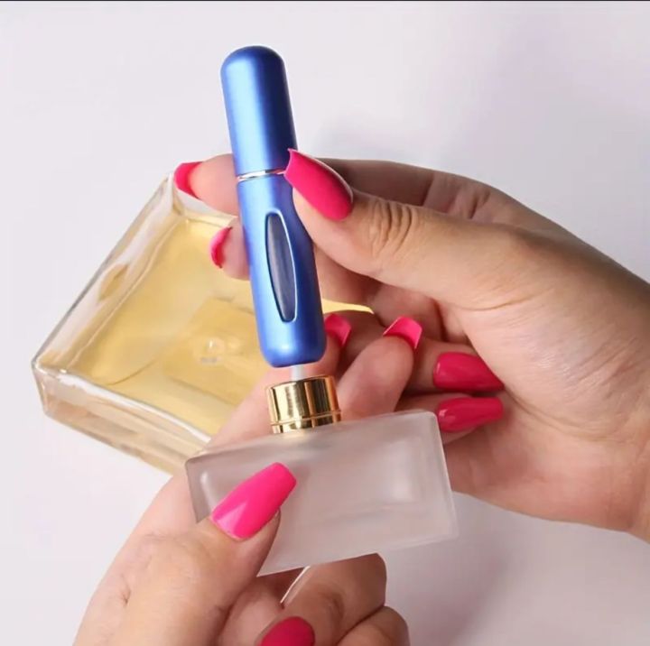 Refillable%20Perfume%20Atomizer%20-%205ml%20Travel%20Size,%20Mini%20Spray%20Bottle,%20Portable%20Refillable%20Empty%20Metal%20Bottle%20for%20Fragrance,%20Travel%20Essential,%20Leak-Proof,%20Pocket-Sized,%20Ideal%20for%20Men%20&%20Women%20-%20Image%204