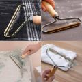 Multifunctional Portable Mini Lint Roller Reusable Lint Hair Remover for Furniture Clothes Sturdy Handle with Self-Cleaning Roller Tool - Multi. 
