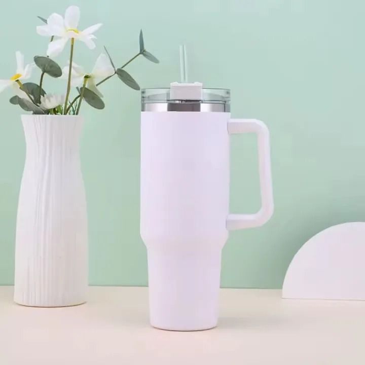 Stanley%2040oz%20Vacuum%20Insulated%20Tumbler%20with%20Straw%20Stainless%20Steel%20Drinkware,%20Flow%20State%20Quencher%20Mug,%201200ML%20Travel%20Cup%20Easy%20Kitchen%20-%20Image%204