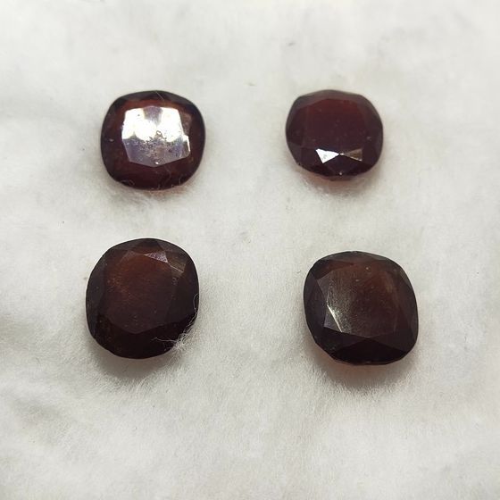 100%25%20Original%20Burma%20Red%20Garnet%20(Tamra%20Yaqoot/Siyaa%20Yaqoot%20%D8%B3%DB%8C%D8%A7%DB%81%20%DB%8C%D8%A7%D9%82%D9%88%D8%AA)%20Gemstone%207.5%20crt%20%C2%B1%201crt%20For%20Men%20or%20Women%20Ring,Bracelet,Pendant%20-%20Image%204