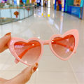 Fashion Heart Shap Cute Kids Sunglasses Big Frame Glitter Pink Summer Sun Shades Glasses Outdoor Eyeglasses UV400 Trend Eyewear. 