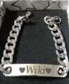 steel bracelet coustamiz for boys and girls. 
