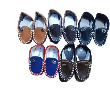 Loofers%20shoes%20For%20Baby%20Boy%20random%20colour%20-%20Image%202