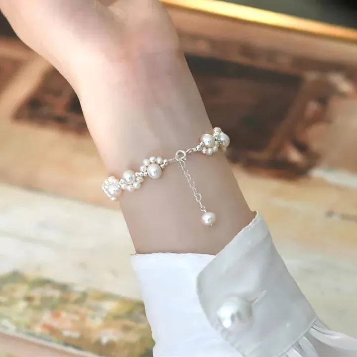 New%20Trendy%20%20Bracelet%20For%20Girls%20And%20Women%20New%20Fashioned%20%20Bracelet%20Best%20For%20Gifts%20Golden%20Bracelet%20-%20Image%207