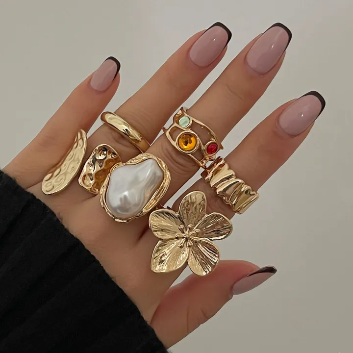 New%202026%206Pcs/Set%20Vintage%20Flower%20Metal%20Rings%20Baroque%20Imitation%20Pearl%20Ring%20Female%20Niche%20Exaggerated%20Open%20Ring%20Fashion%20Jewelry%20Rings%20-%20Image%204