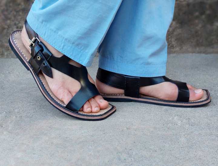 KOHATI%20CHAPALS%20GENIUNE%20LEATHER%20%20RG%2057%20-%20Image%203