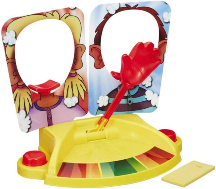 Hasbro%20Pie%20Face%20Showdown%20Game%20-%20Image%203