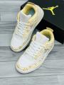 Nike air Jordan 4 LV. 