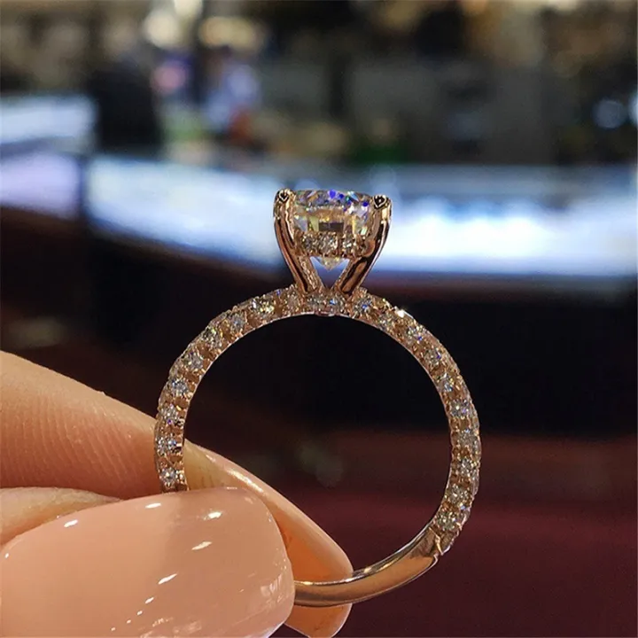 Hot%20Sale%20Shiny%20Diamond%20Engagement%20Ring%20Bling%20Full%20Crystal%20Cubic%20Zirconia%20Wedding%20Ring%20For%20Women%20-%20Image%204
