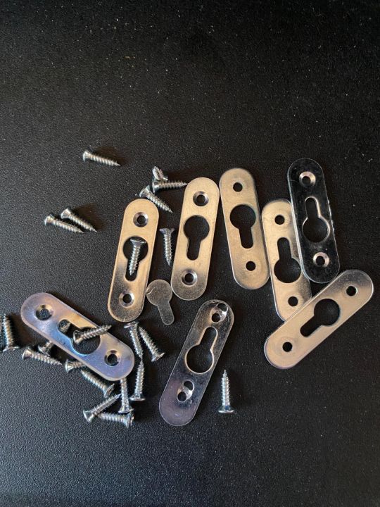 Stainless%20Steel%20Single%20Keyhole%20Picture%20Hanger%20with%20Screw%20Metal%20Keyhole%20Frame%20Hangers%20Keyhole%20Hanging%20Fasteners%20Brackets%20for%20Mirror%20Picture%20Frame%20Cabinet%20-%20Image%203