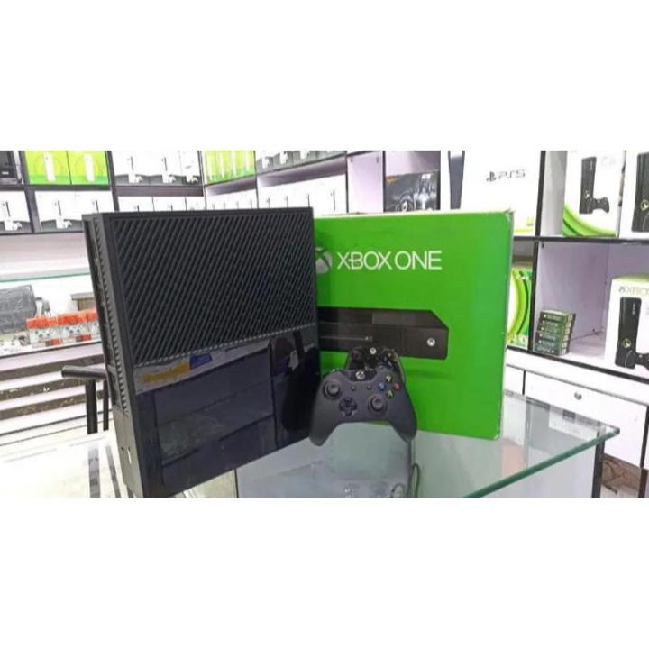 Xbox one console 500 GB with 100 plus games
