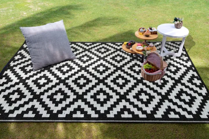 Plastic%20Mat,%20Probable%20Foldable%20Plastic%20Rug%20%7C%20Indoor/Outdoor%20Rug,%20Chitai%20Mat%20(5'%20x%208')%20-%20Image%206
