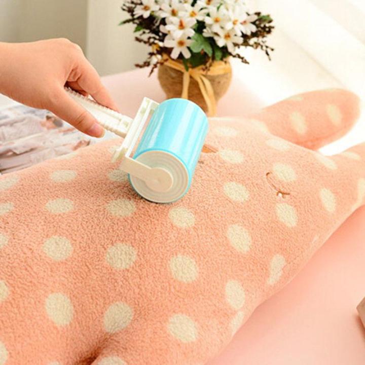 Portable%20Lint%20Remover%20at%20Home%20Use%20for%20Removing%20Lint%20Dust%20in%20Furniture%20and%20Wool%20Clothes%20Sweater%20Carpet%20%7C%20Woolen%20Fabrics%20Brush%20Sticky%20Lint%20Roller%20with%20Long%20Handle%20(Multi%20Color,%20Set%20of%201)%20-%20Image%203