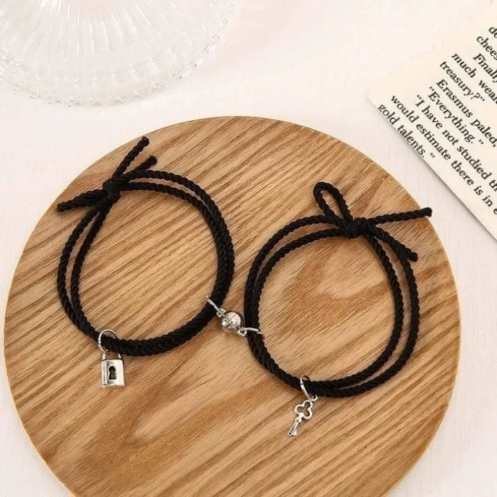 Lock%20and%20key%20braclet-Magnet%20bracelet%20for%20couple-%20rope%20heart%20braclet%20for%20friends,%20gift,%20charm%20accessories%20-%20Image%208
