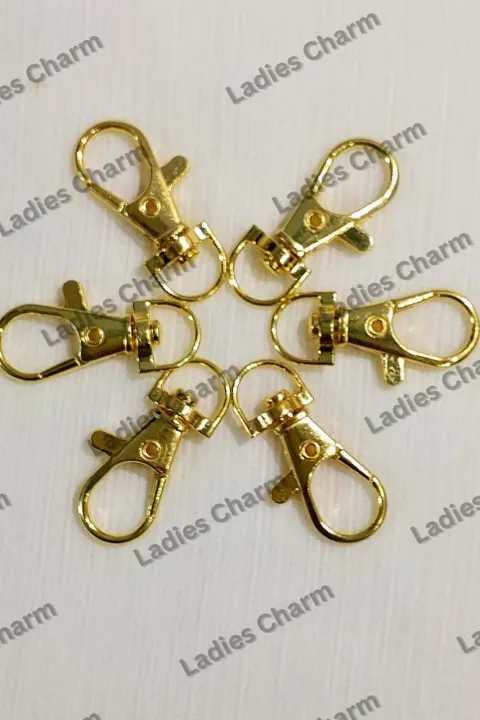 Swivel%20Clasp%20Gold%20and%20Silver%20Trigger%20Snap%20Hook%20-%2034mm%20Gold%20and%2037mm%20Silver%20Metal%20Buckle%20Clips%20for%20Keychains,%20Bags,%20DIY%20Crafting%20(6,%2012,%2024%20pcs)%20-%20Image%202