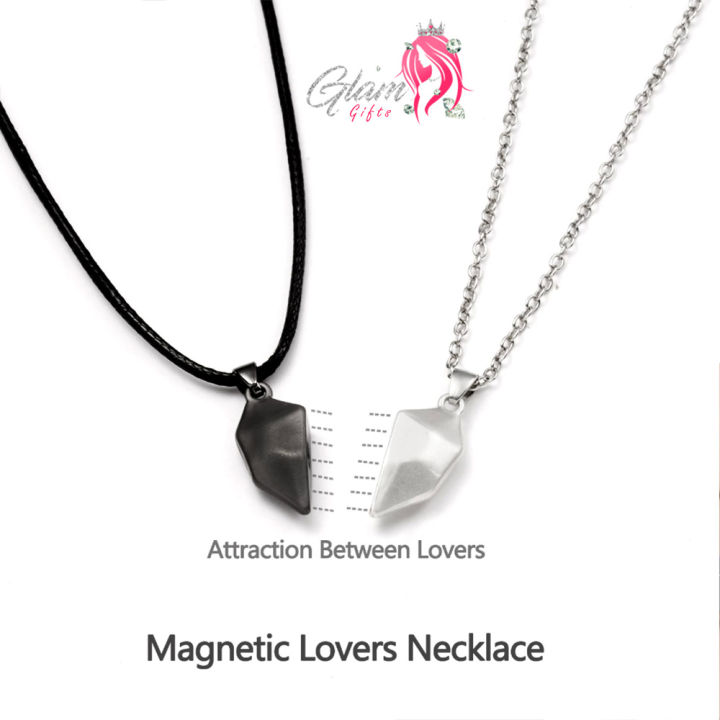 Heavy%20Metal%20Magnetic%20Lovers%20Heart%20Pendant%20Necklace%20Gift%20for%20Friends%20Couples%20-%20Image%204