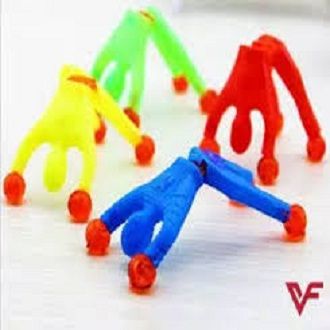 Pack%20Of%204%20Sticky%20Spider%20Man%20Climbing%20Wall%20Toy%20For%20Kids%20-%20Image%202