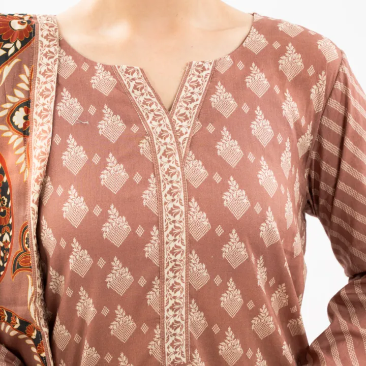Maahru%20-%20Unstitched%20Fabric%20%20-%202%20Piece%20(100%20%25%20Premium%20Lawn)%20-%20Thirstle%20Thrill%20-%20Image%202