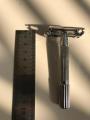 Premium Double Edge Safety Razor for a Luxurious and Smooth Shaving Experience. 