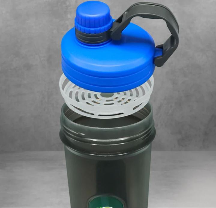 Gear%20Sports%20Water%20Bottle%20Premium%20Quality%20Plastic%20Bottle%20-%20Image%203