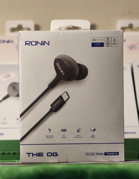 Ronin%20R9%20Type-C%20Original%20Handfree%20%7C%20Crystal%20Clear%20Sound%20Stereo%20Earphones%20%7C%2010mm%20Driver%20%7C%20Built-in%20Microphone%20%7C%20Gaming%20&%20Music%20-%20Image%205