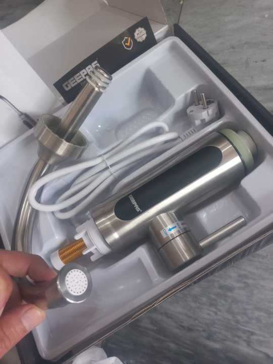 Original Geepas  Electric Water Heating Faucet GWF61226P ( 1 years Warranty )