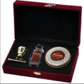 Super Negin (zafran) Saffron (original irani saffron) packaging gift  with 10 grams in a metal container and 3 grams in a glass container. 