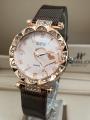Best Selling new Fashionable girls women Watch With leather Strap Affordable Classic Designer Watches. 