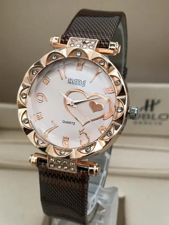 Best%20Selling%20new%20Fashionable%20girls%20women%20Watch%20With%20leather%20Strap%20Affordable%20Classic%20Designer%20Watches%20-%20Image%203