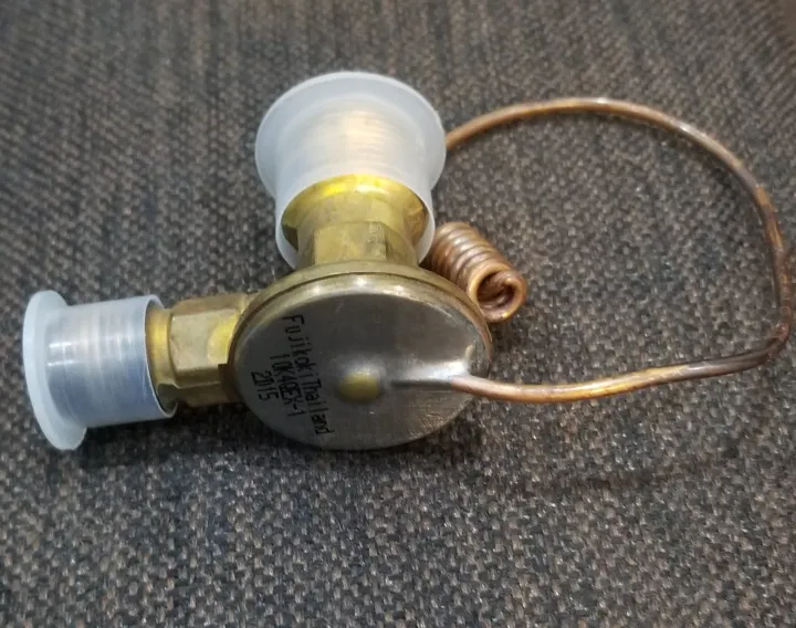 Expansion%20valve%20R134a/Car%20Ac%20Expansion%20valve/Fujikoki%20Thailand%20-%20Image%202