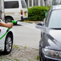 100 Feet Expanding Magic Hose with Gun Water Garden Pipe Green Flexible Expandable Garden Water Hose. 