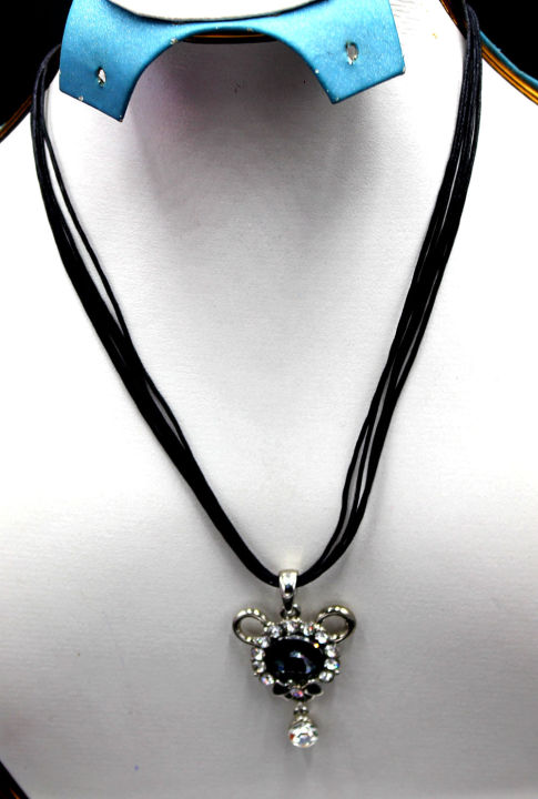 stainless%20steel%20&Blue%20Crystal%20Rhinestone%20Pendant%20Black%20dori%20Necklace%20For%20girl%20women%20high%20quality%20black%20-%20Image%205