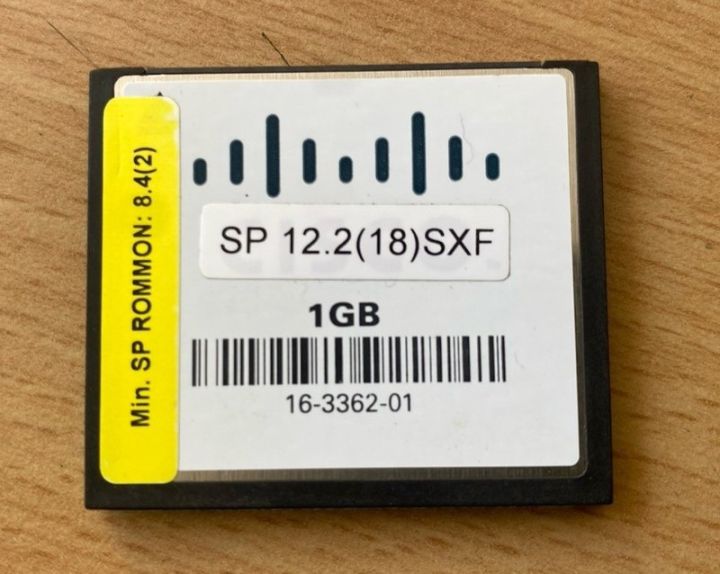 1GB%20Compact%20Flash%20Card%20CF%20-%20Image%203