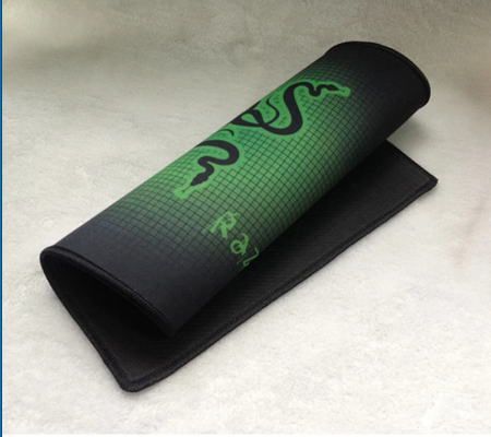 Original%20Razer%20Mantis%20Speed%20Gaming%20Mouse%20Pad%20For%20Office%20&%20Gaming%20Non%20Sleepy%20-%20Image%204