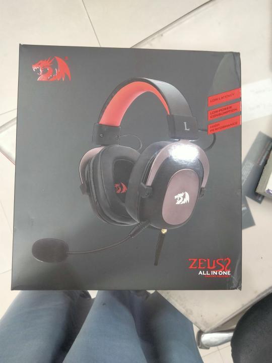 ZEUS2%20Redragon%20Gaming%20Headset%20-%20Image%202