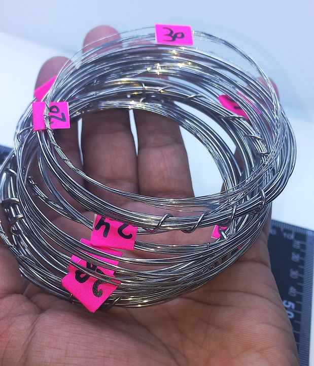 Pack%20of%208,%20%20Metal%20Craft%20Wire%20/%20Jewellary%20Wire%20%7C%7C%20Gold%20&%20Silver%20%7C%7C%20DIY%20Art%20&%20Craft%20things.%20-%20Image%204