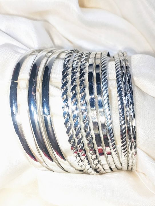 Gold%20&%20Silver-Plated%20Bangle%20Set%20of%2012%20Mix%20Designs%20%E2%80%93%20Stylish,%20Elegant%20&%20Perfect%20for%20Any%20Occasion%20-%20Image%207