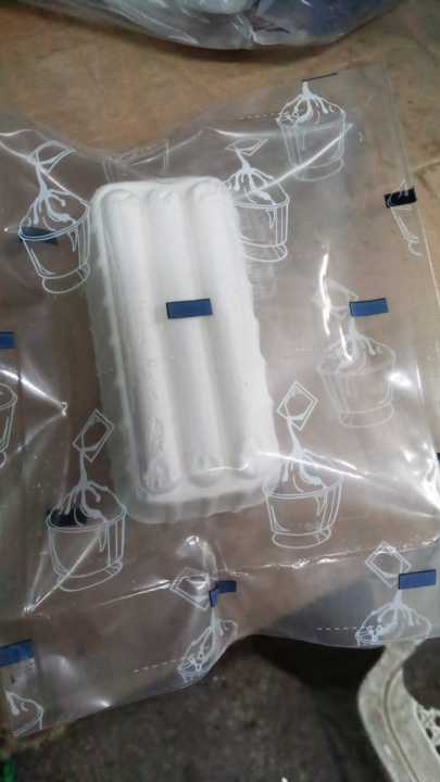 Pack%20of%204%20Pcs%20%20Natural%20Mineral%20Block%20for%20Birds,%20Bird%20Food%20and%20Supplements,%20Calcium%20Block%20with%20Mineral,%20for%20all%20birds%20and%20Parrots,%20grey,macaw,%20Budgies%20,Cocktail,%20Love%20Birds%20-%20Image%208