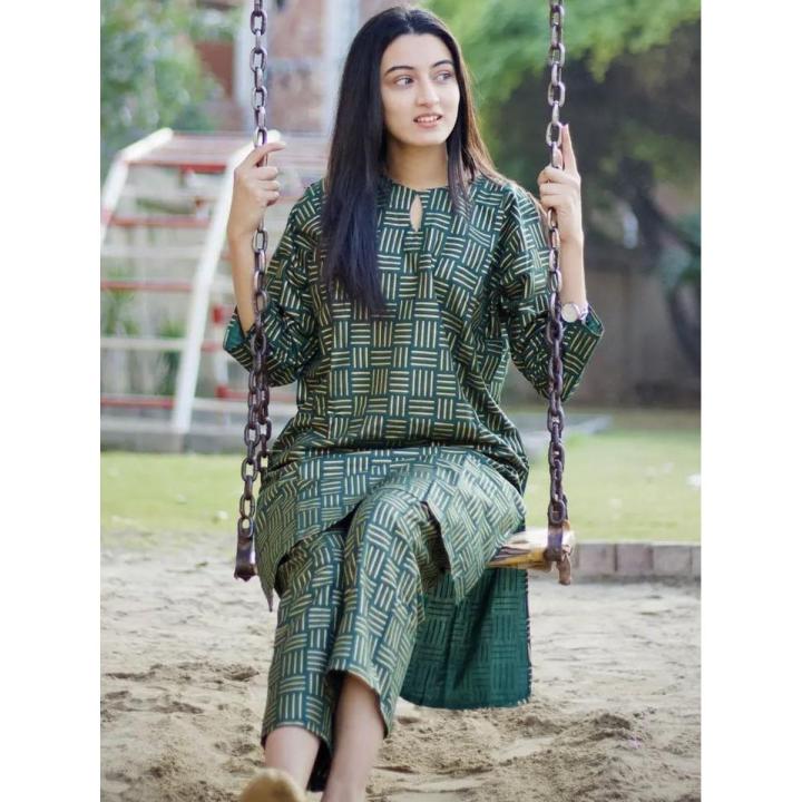 Chunri Steam Printed 2 Pcs Stitched Ladies Suit with Same Trouser / CHECK STRIPS  PRINT.